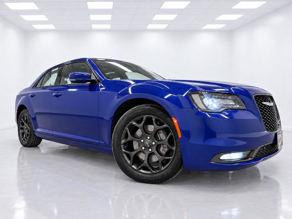 Used 2019 Chrysler 300 S w/ 300S Premium Group 2 AWD/4WD image 5