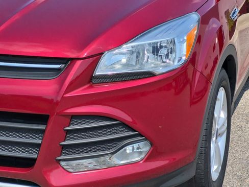 Used 2016 Ford Escape SE w/ SE Cold Weather Package FWD image 11