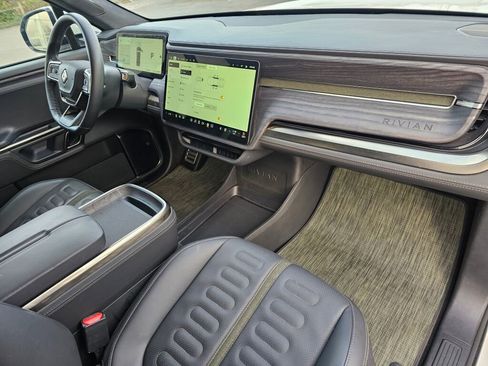 Used 2023 Rivian R1T Adventure image 14