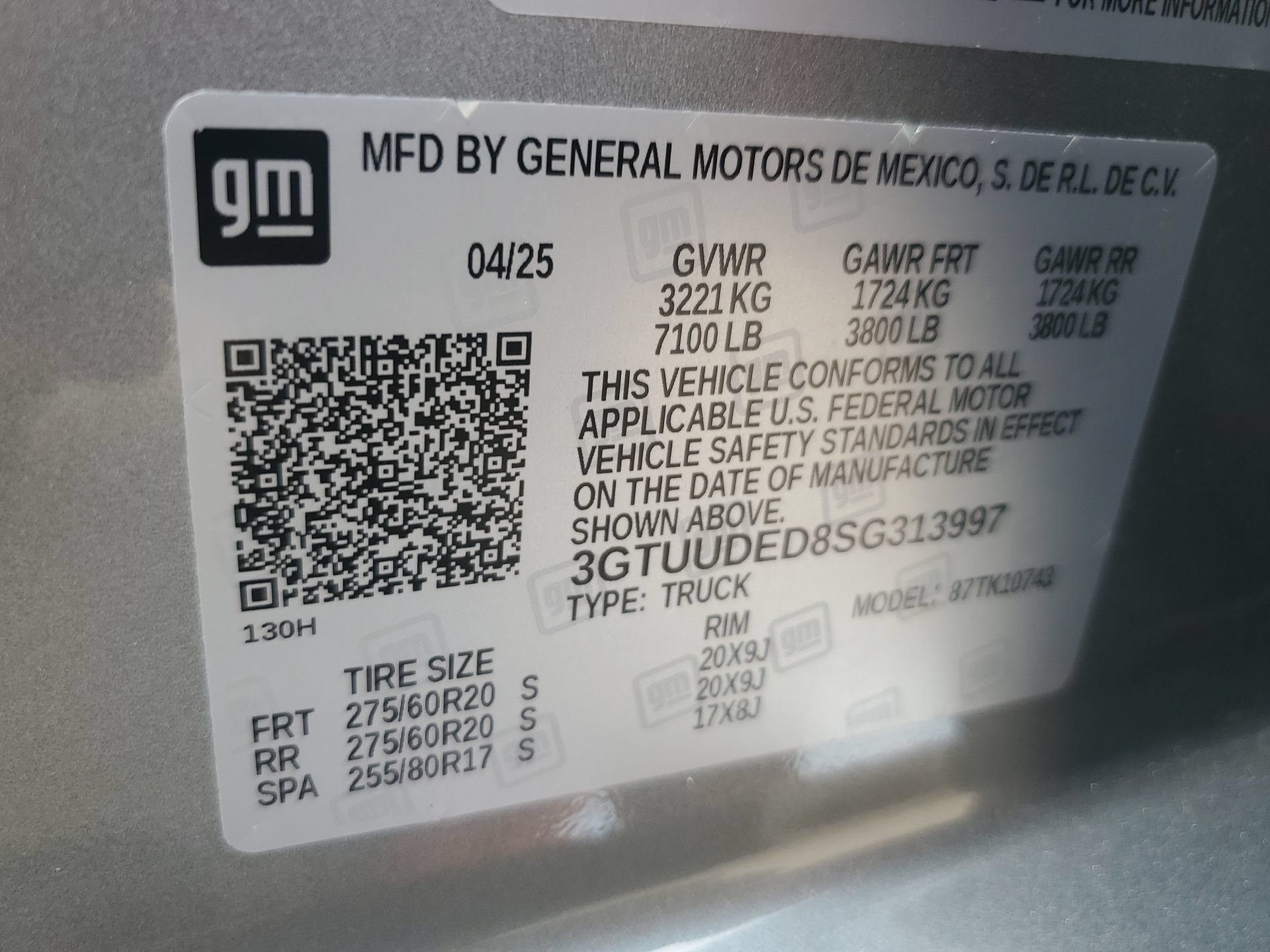 Used 2025 GMC Sierra 1500 SLT w/ SLT Premium Plus Package AWD/4WD image 40
