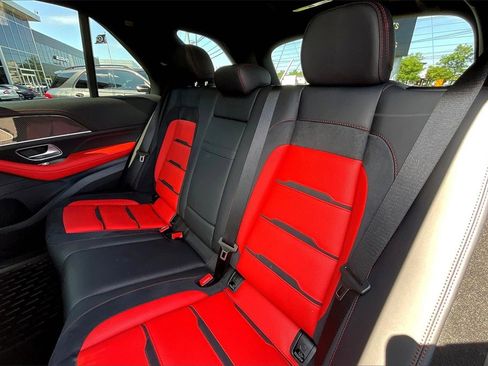 Used 2025 Mercedes-Benz GLE 53 AMG 4MATIC image 18