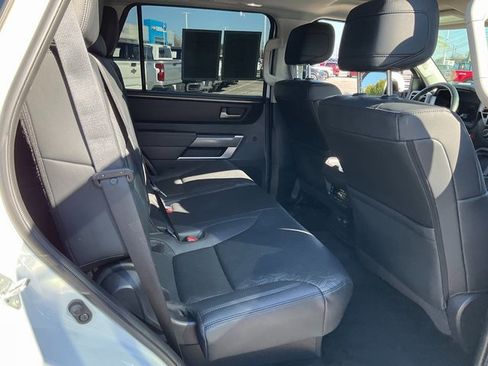 Used 2024 Toyota Sequoia Limited image 20