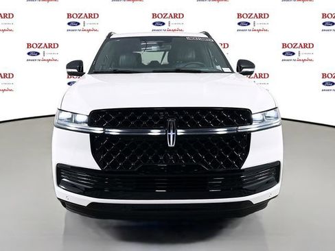 New 2025 Lincoln Navigator Reserve w/ Jet Appearance Package image 2