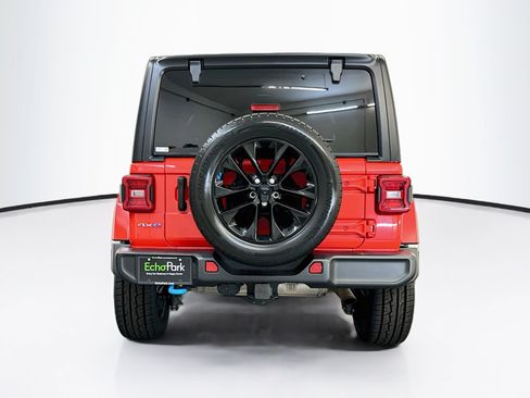 Used 2023 Jeep Wrangler Unlimited Sahara AWD/4WD image 7