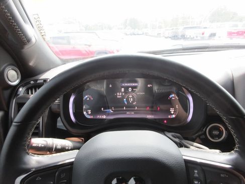 Used 2026 RAM 3500 Limited AWD/4WD image 36