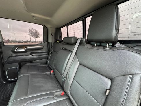 Used 2023 Chevrolet Silverado 1500 LT AWD/4WD image 25