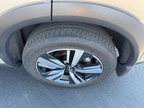 Used 2023 Nissan Rogue Platinum w/ Platinum Premium Package image 7