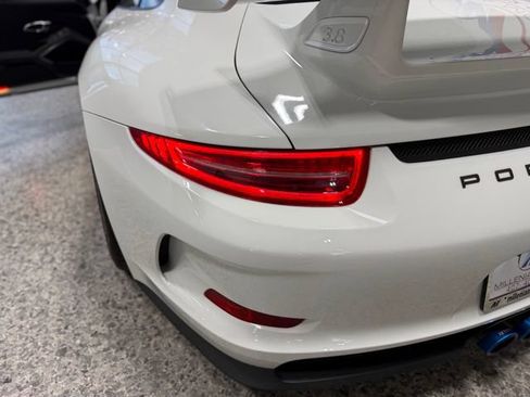 Used 2015 Porsche 911 GT3 w/ Sound Package Plus RWD image 43