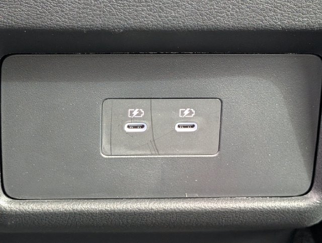 Used 2025 Nissan Rogue SV AWD/4WD image 15