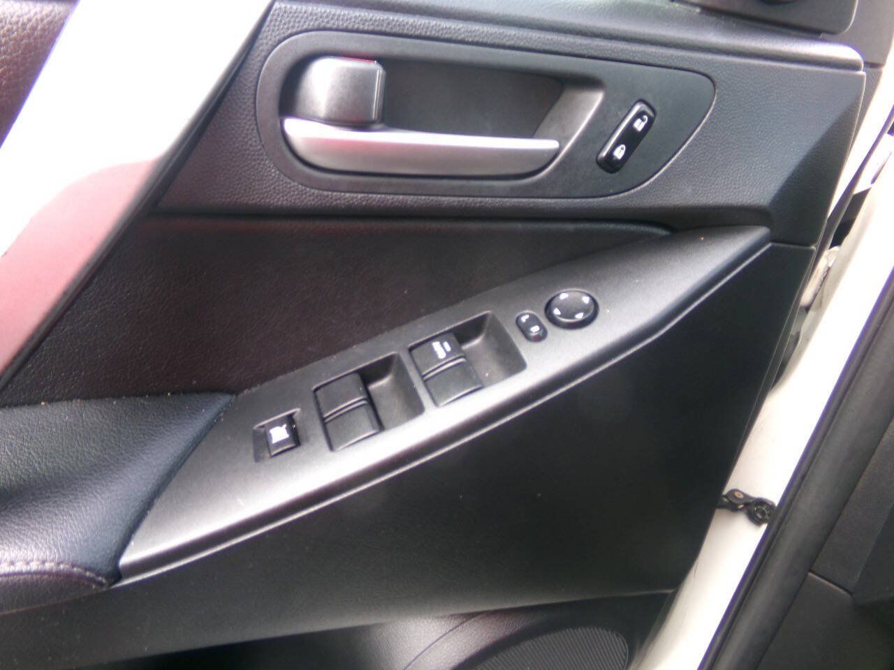 Used 2010 MAZDA MAZDA3 s Grand Touring FWD image 13