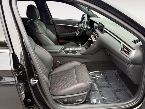 Used 2025 Genesis G70 3.3T Advanced w/ Sport Prestige Package image 19