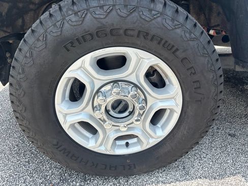 Certified 2025 Ford F250 XLT w/ FX4 Off-Road Package AWD/4WD image 6