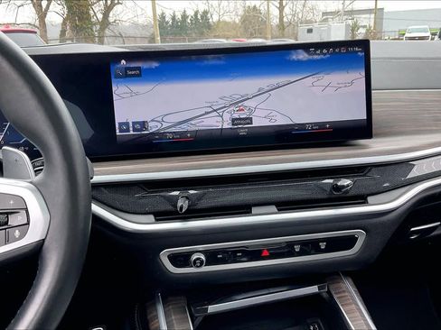 Used 2023 BMW X7 xDrive40i w/ Executive Package image 7
