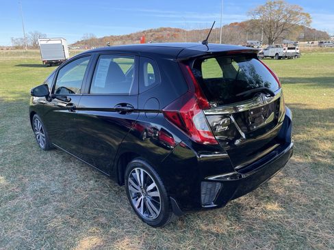 Used 2017 Honda Fit EX image 3