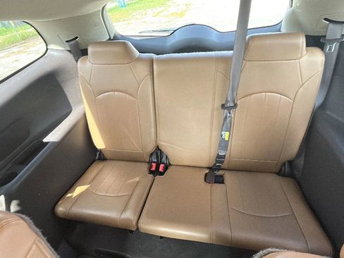 Used 2017 Buick Enclave Premium FWD image 9
