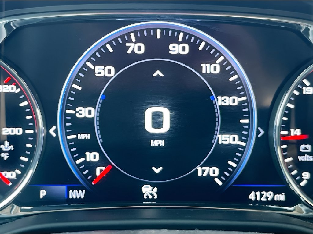 Used 2023 GMC Acadia Denali w/ Denali Technology Package FWD image 12