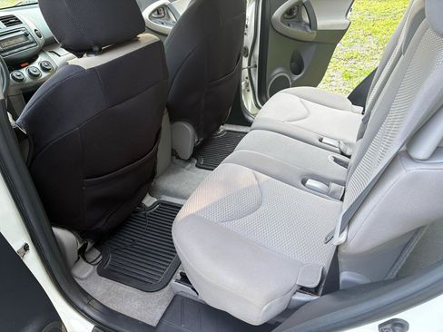 Used 2012 Toyota RAV4 4WD V6 w/ Upgrade Value Pkg image 22