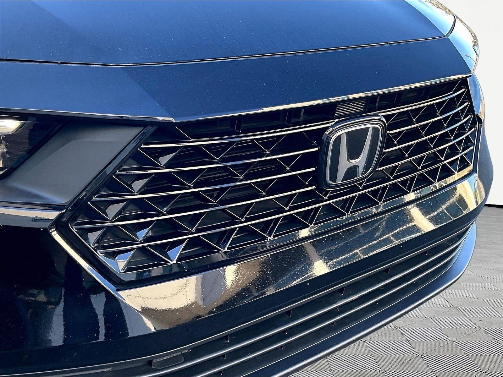 Used 2025 Honda Accord LX image 30
