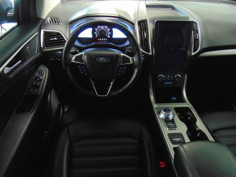 Used 2024 Ford Edge SEL image 12