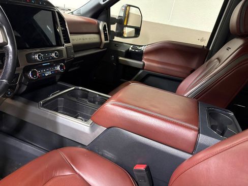 Used 2022 Ford F350 Platinum w/ FX4 Off-Road Package image 20
