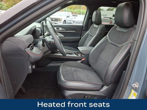 Used 2025 Ford Explorer ST image 17