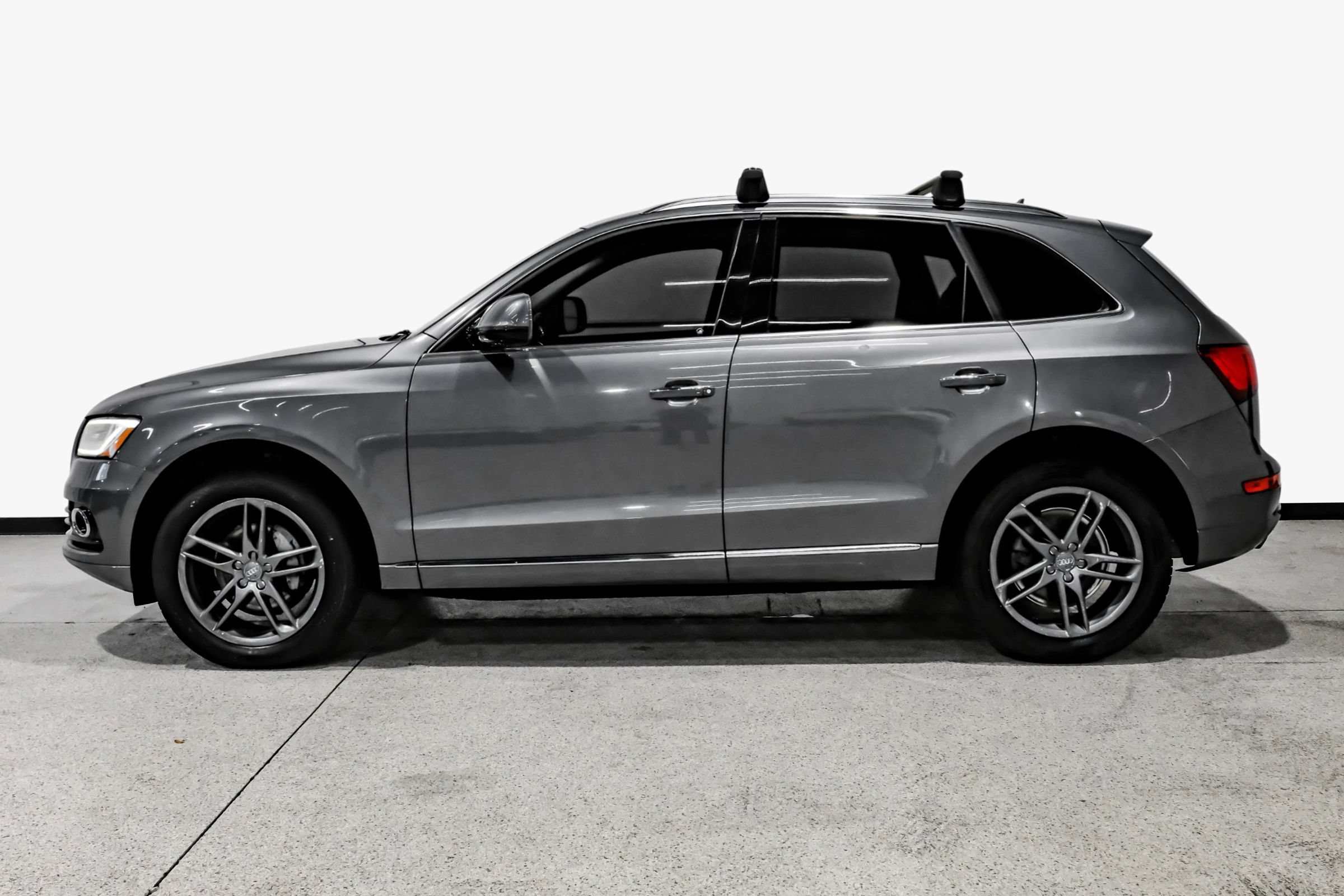 Used 2016 Audi Q5 2.0T Premium Plus AWD/4WD image 9