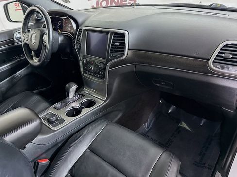 Used 2018 Jeep Grand Cherokee Limited AWD/4WD image 34