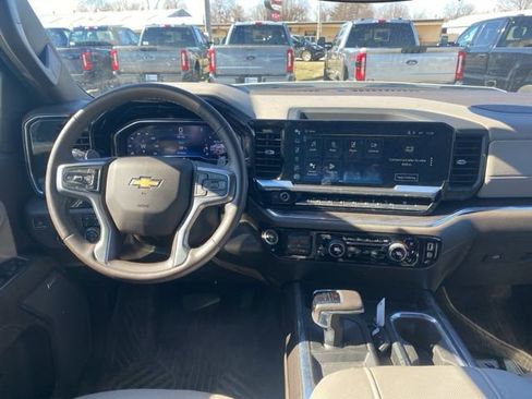 Used 2024 Chevrolet Silverado 1500 LTZ w/ LTZ Premium Package AWD/4WD image 14