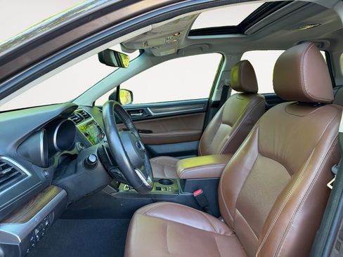 Used 2019 Subaru Outback 2.5i Touring w/ Protection Package #1 AWD/4WD image 8