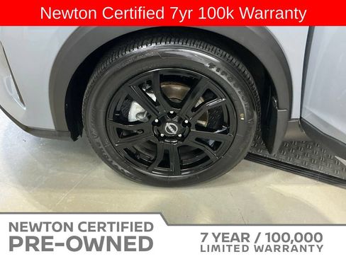 Used 2024 Nissan Kicks SR w/ SR Premium Package FWD image 39