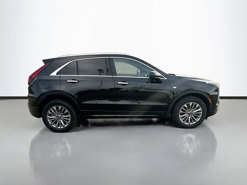 Used 2024 Cadillac XT4 Premium Luxury FWD image 9