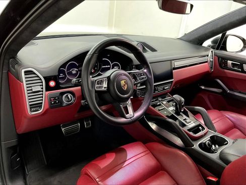 Used 2020 Porsche Cayenne Turbo AWD/4WD image 10