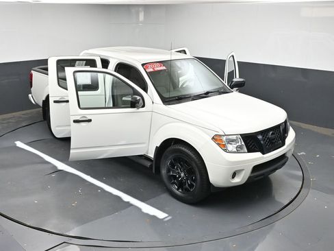 Used 2020 Nissan Frontier SV w/ Midnight Edition Floor Mats RWD image 41