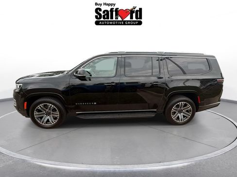 Certified 2024 Jeep Wagoneer L Series II w/ Flexible Seating Group AWD/4WD image 4
