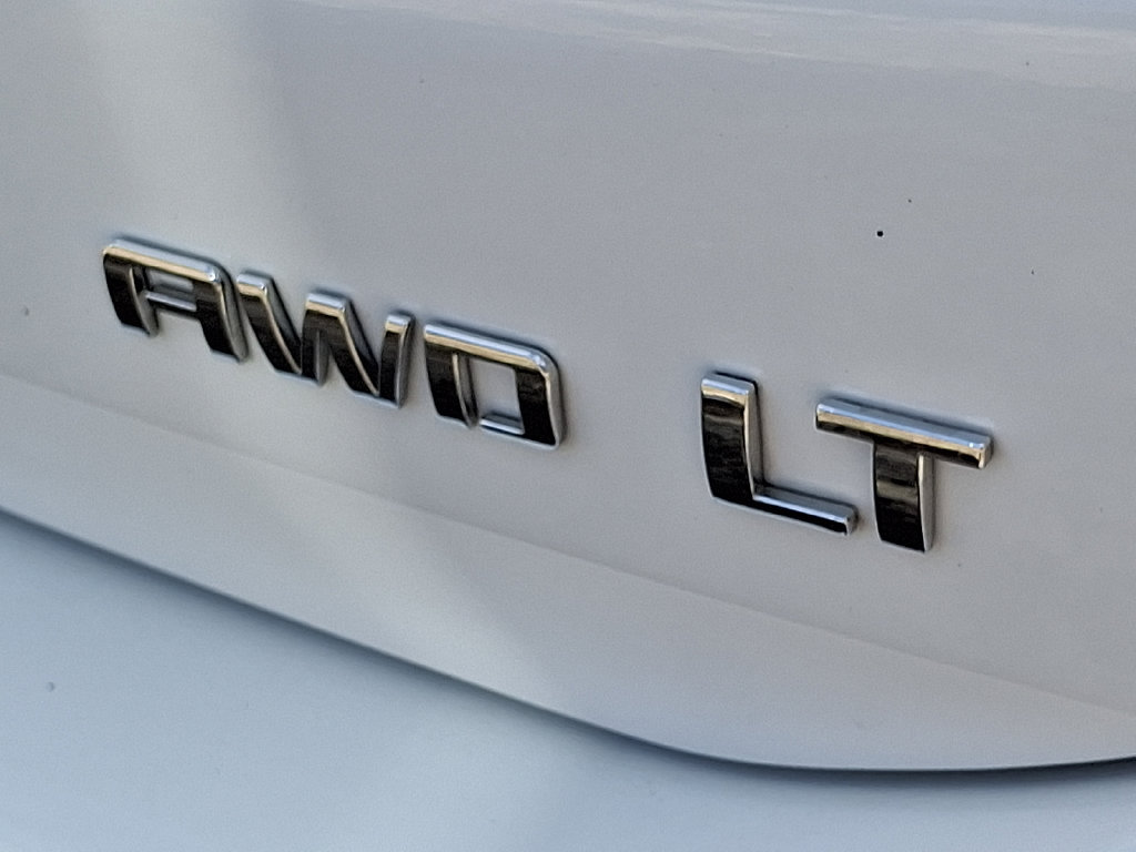 Used 2024 Chevrolet Equinox LT AWD/4WD image 32