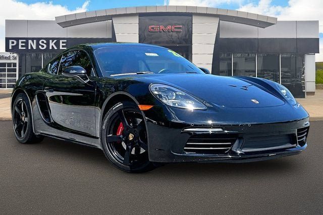 Used 2021 Porsche 718 Cayman RWD image 10