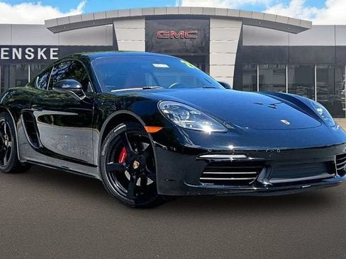 Used 2021 Porsche 718 Cayman RWD image 10