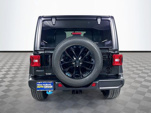 Certified 2023 Jeep Wrangler Unlimited Sahara w/ Dual Top Group AWD/4WD image 6