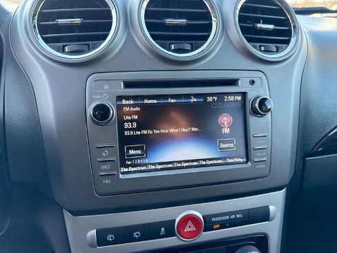 Used 2015 Chevrolet Captiva Sport LT w/ Convenience Package image 13