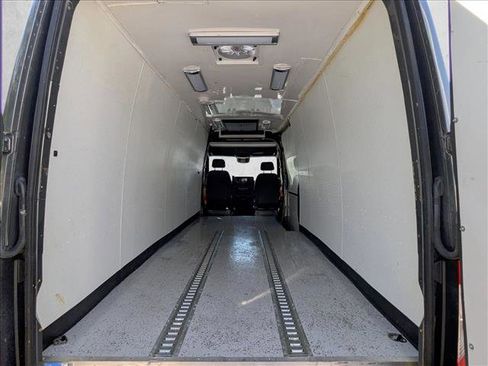 Used 2022 Mercedes-Benz Sprinter 4500 image 6