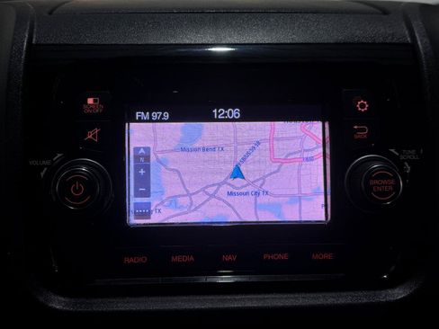 Used 2021 RAM ProMaster 2500 FWD image 5