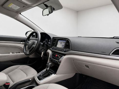 Used 2017 Hyundai Elantra SE FWD image 35
