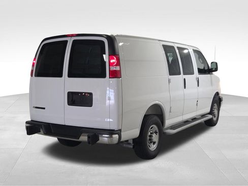 Used 2025 Chevrolet Express 2500 w/ Driver Convenience Package RWD image 20