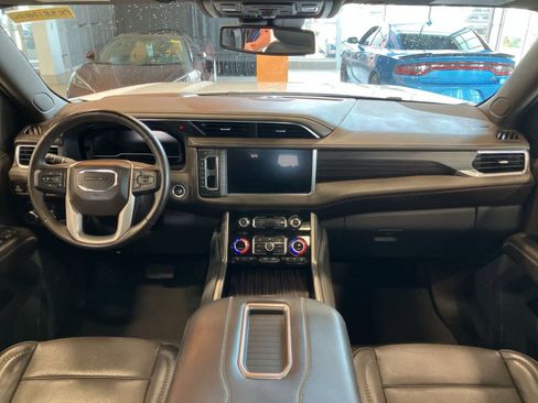Used 2023 GMC Yukon Denali AWD/4WD image 27