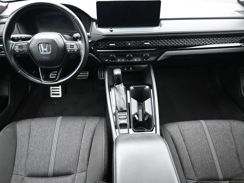 Used 2023 Honda Accord Sport image 10