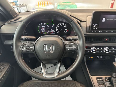 Used 2024 Honda CR-V Sport image 11