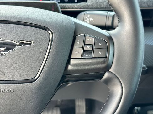 Certified 2025 Ford Mustang Mach-E Premium image 16