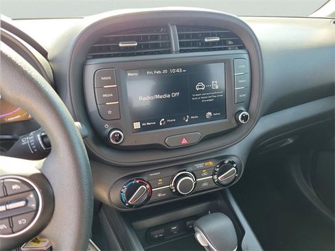 Used 2025 Kia Soul LX image 22