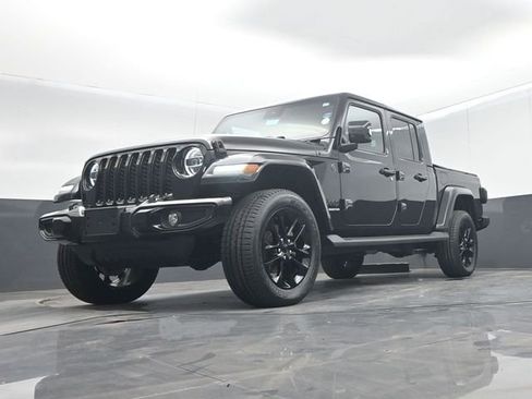Used 2022 Jeep Gladiator Overland AWD/4WD image 48