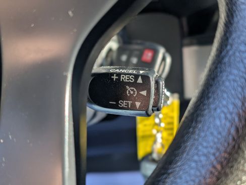 Used 2017 Toyota Tacoma SR image 26